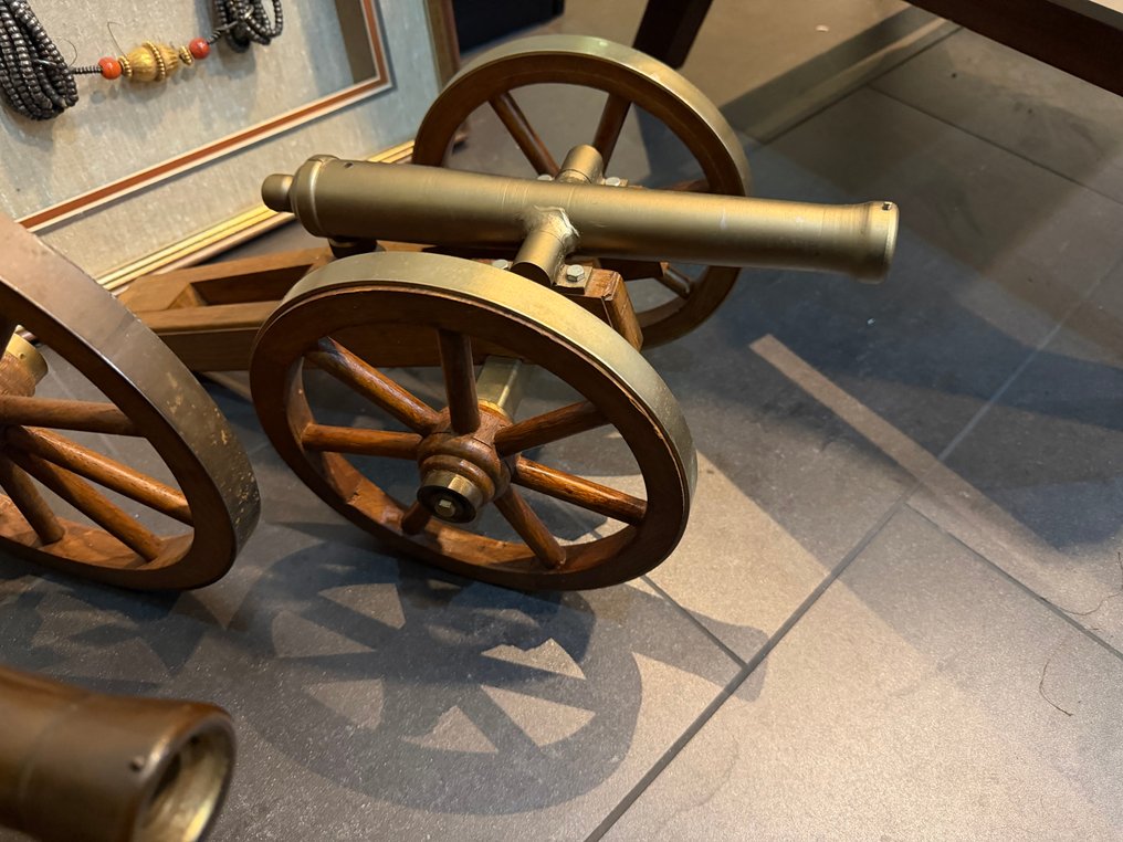 Να μην κλιμακώνεται - Αυτοκίνητο μοντελισμού - Kanon model L. 45 cm #1.0