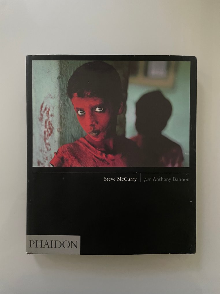 Signed; Steve McCurry - Steve McCurry - 2005 #1.0