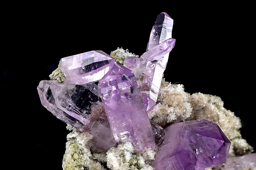 美妙的紫水晶石英 来自Las Vigas - 高度: 6.2 cm - 闊度: 4.4 cm- 33 g #1.0