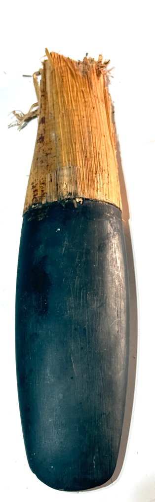 Ancient celt for carving canoe - kapak - west Papua  (No reserve price) #1.0