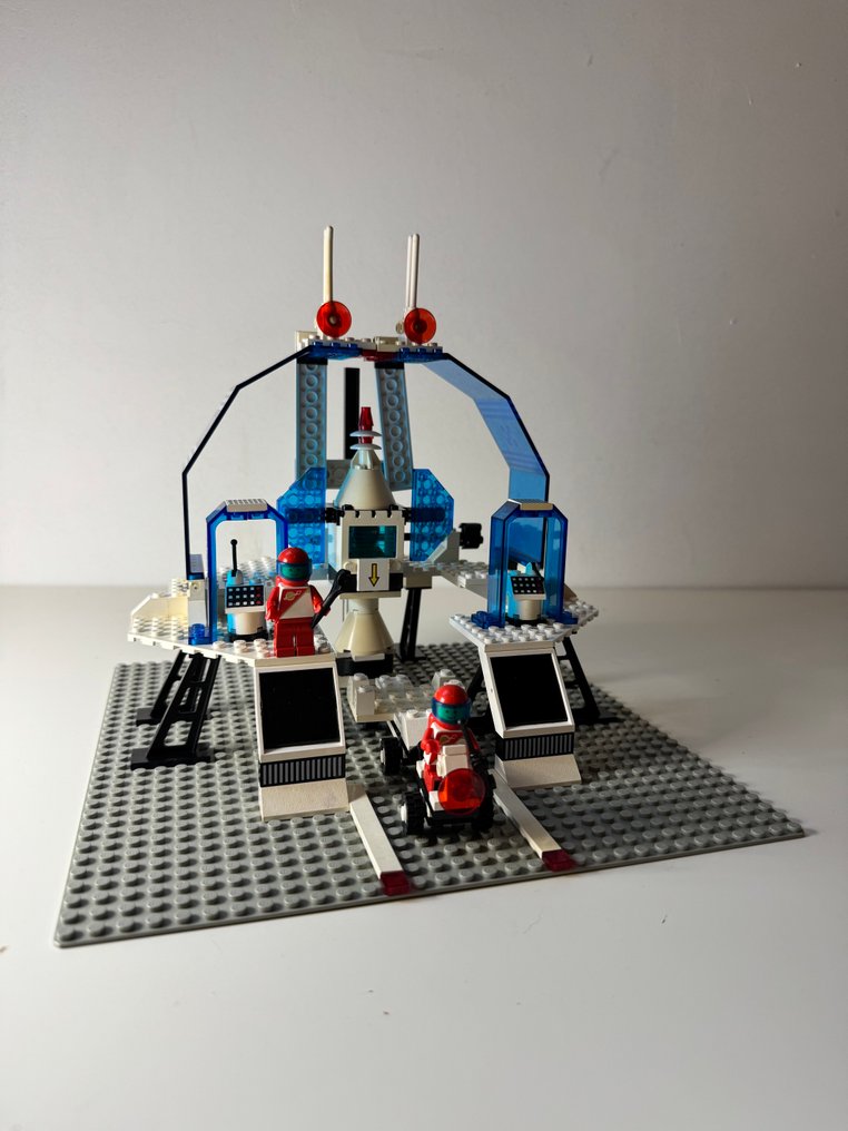 Lego Set - 6953 - Classic Space, Futuron - Cosmic Laser Launcher #1.0