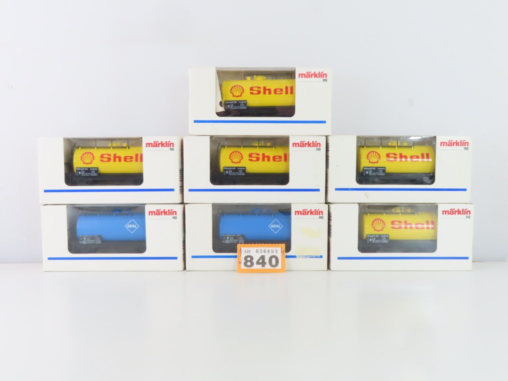 Märklin H0 - 4442/4440 - Modeltog godsvogn (7) - 7x 2-akslede kedelvogne med påtrykket 'ARAL' og 'Shell' - DB #2.1