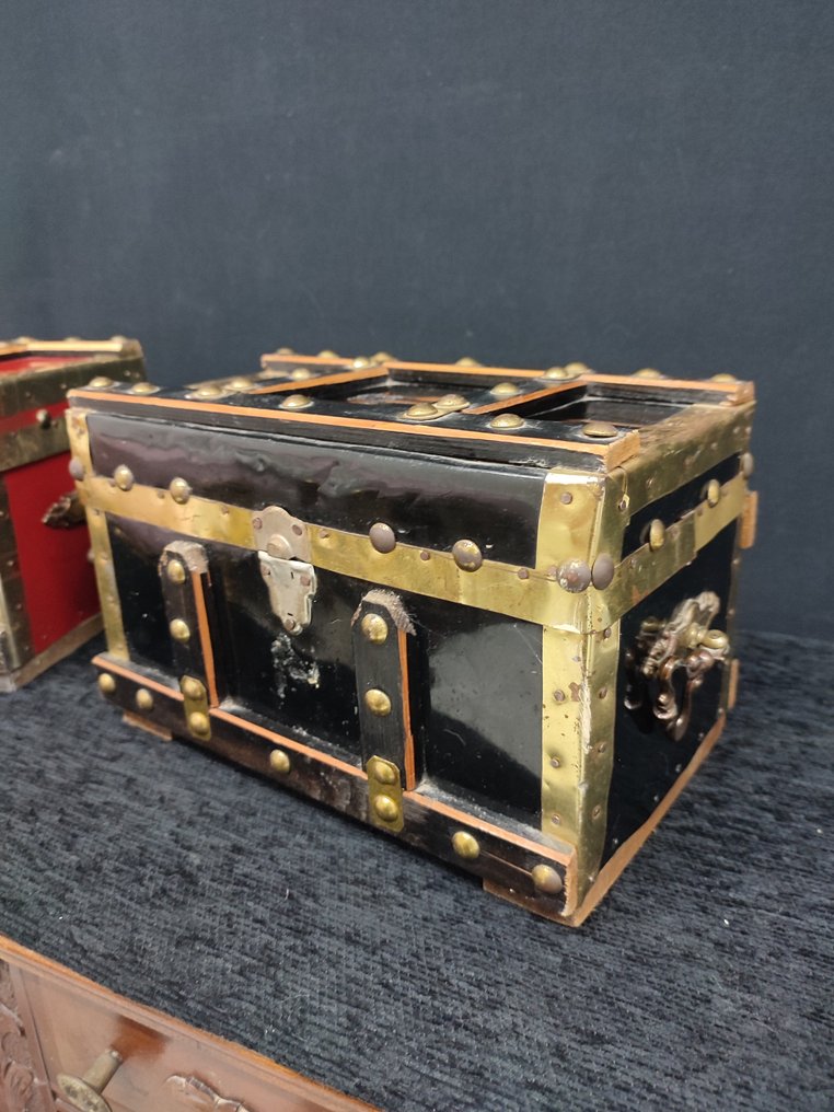 棺材 (2) - 鍍金黃銅, 木 #3.2