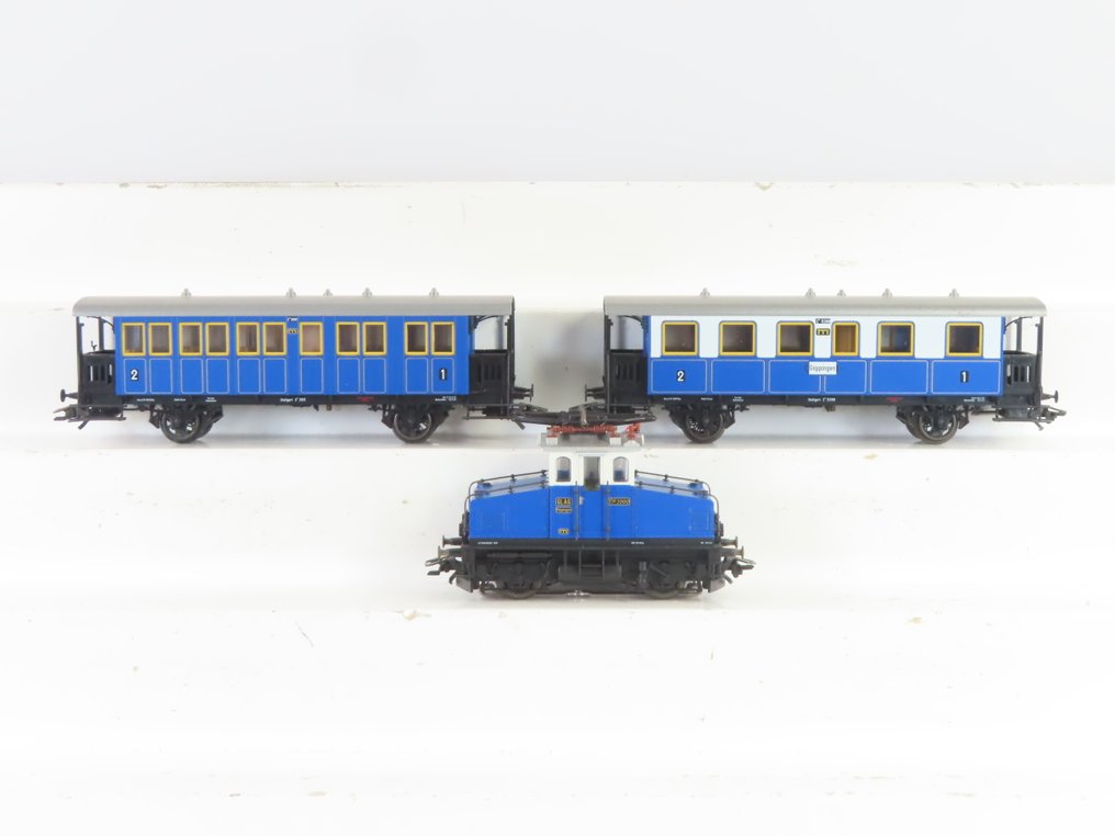 Märklin H0 - 28455 - Ensemble de train (1) - Ensemble de 3 pièces avec E69 et 2 wagons. - GLAG #1.0