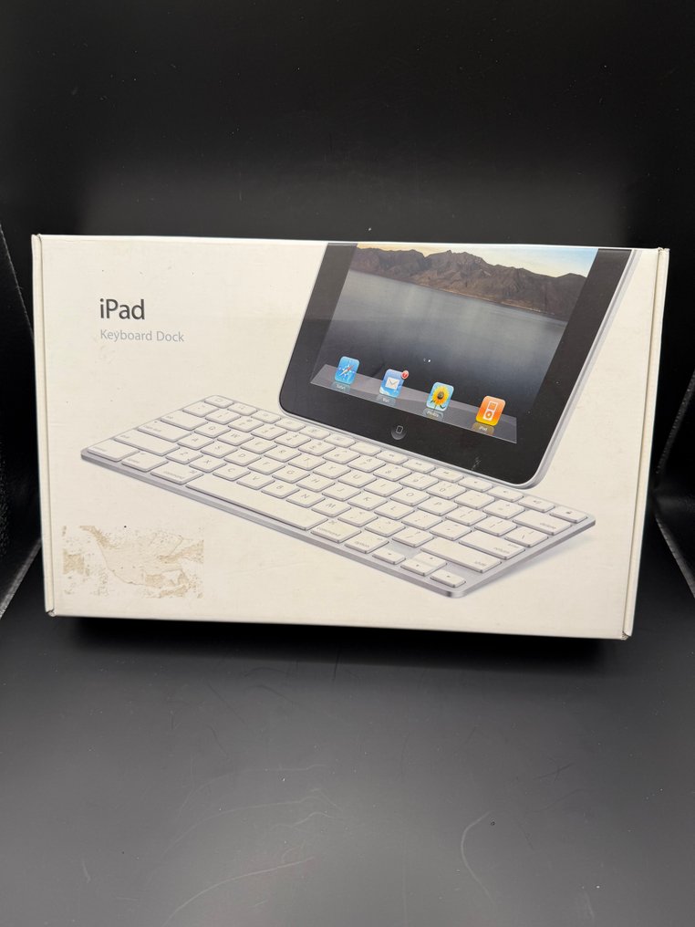 Apple - iPad Keyboard Dock iPod #1.0