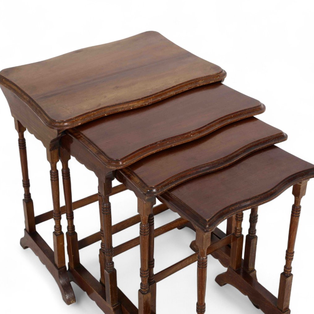 Nesting tables - Mahogany #3.2