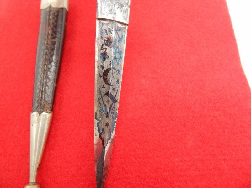 Necunoscut - Insignă - masonic franc maconnerie antique dagger with freemason engravings. - al 19-lea - mijloc #2.1