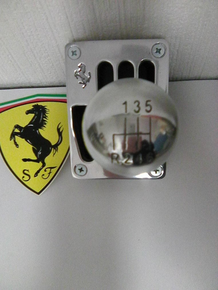 Badge - Ferrari #2.1