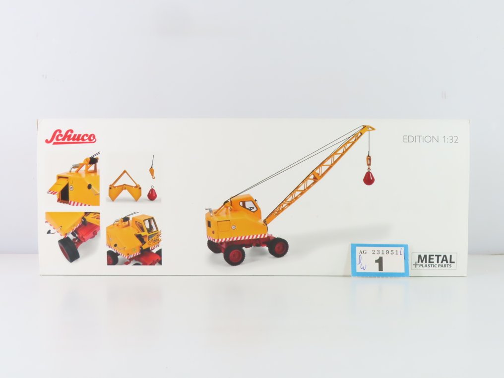 Schuco 1 - 45 077 6800 - Modeltreinlandschap (1) - Graafmachine 'Fuchs' 301 #2.1