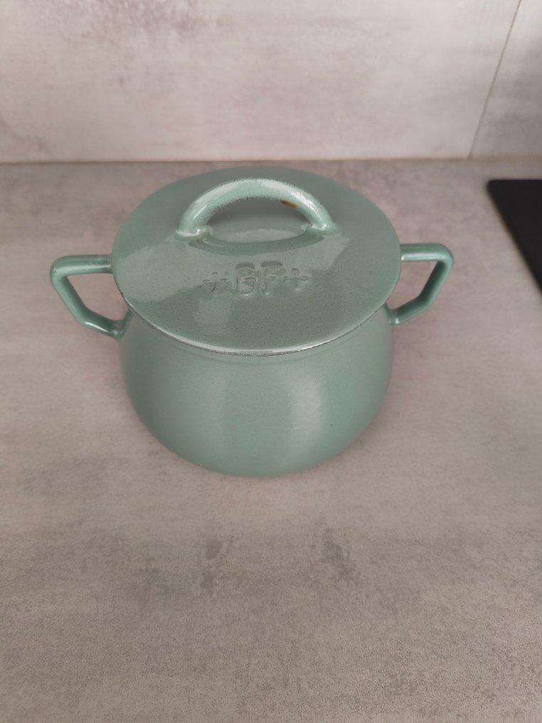 George Fischer, Style Le Creuset - Caserolă pentru alimente - Sursă #1.0