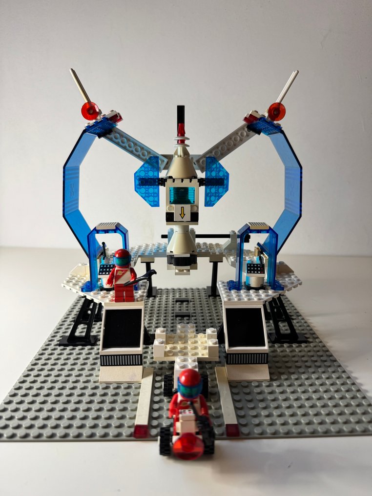 Lego Set - 6953 - Classic Space, Futuron - Cosmic Laser Launcher #4.3