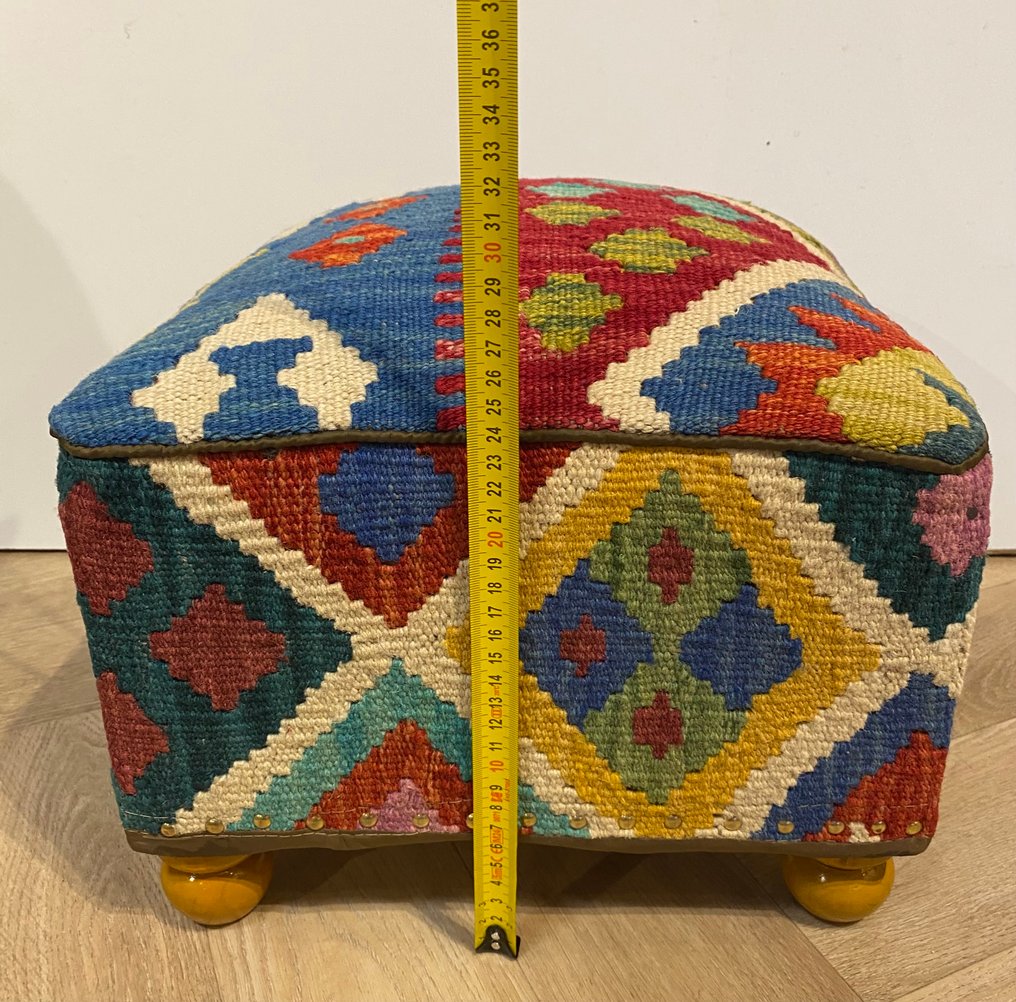 Πουφ - Μαλλί, Ξύλο #3.2