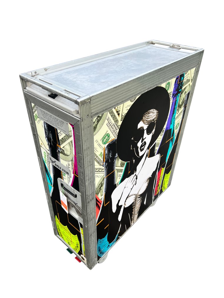 Noboringo "Madame Jeanette Pop Art" - 手推车 - 全尺寸飞机手推车“CeeVee” - 铝 - Aigle Azur Airlines 巴黎 #4.3