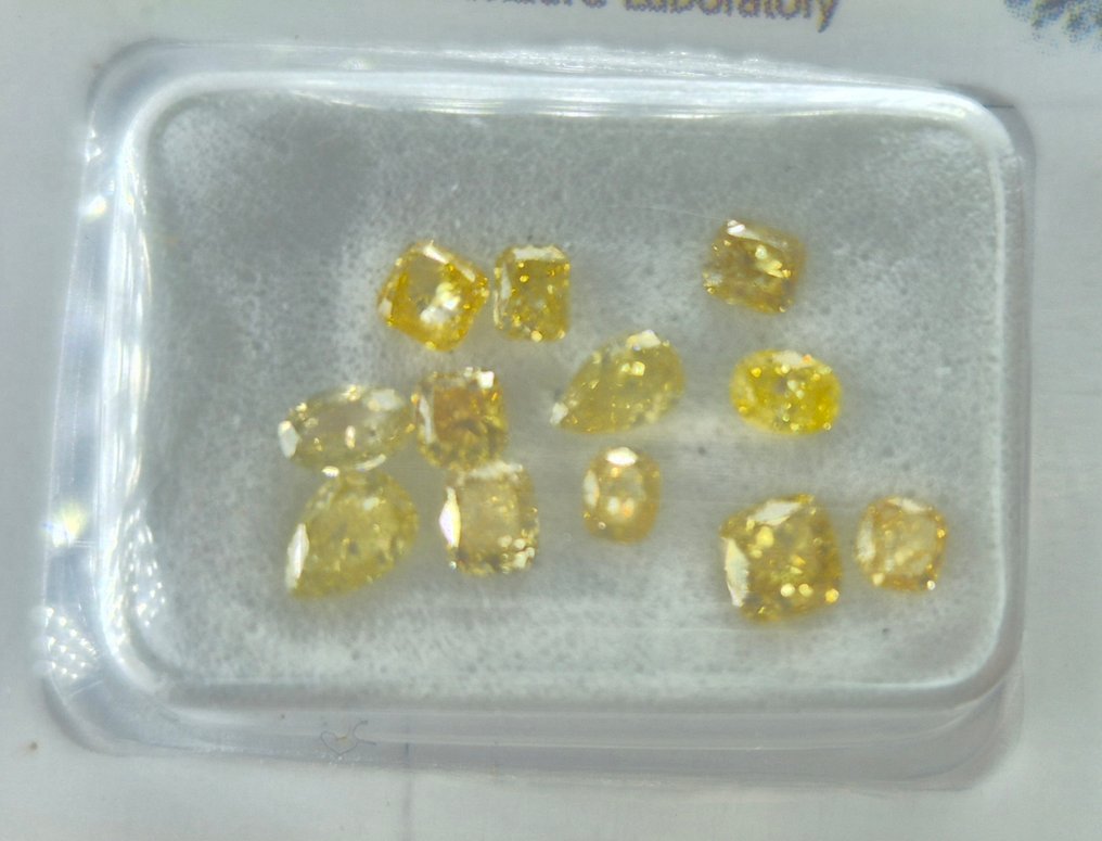 没有保留价 - 12 pcs 钻石  (天然色彩的)  - 1.10 ct - 混合形状 黄色 - SI1 微内含一级, I1 内含一级, SI2 微内含二级, SI2 微内三含级 - Gemewizard宝石实验室（GWLab） #1.0