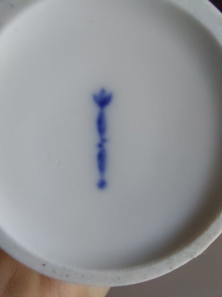 KPM - Vase - Porcelain #3.2