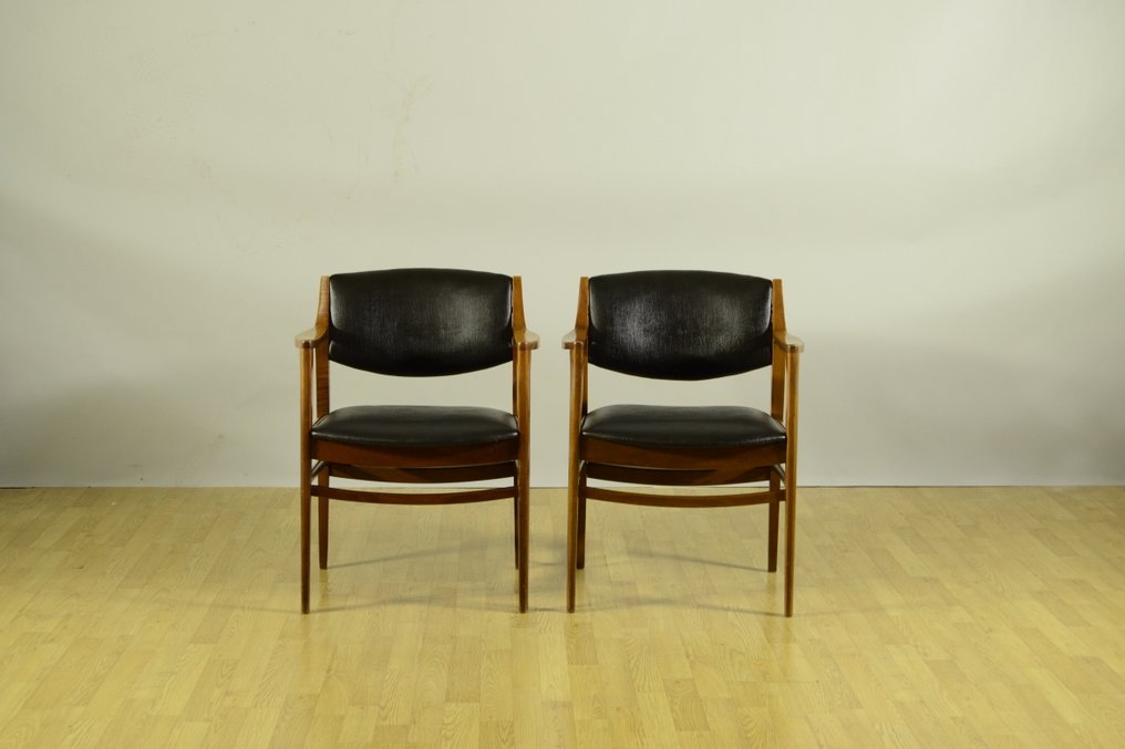 Chair - Beech - Pair of chairs in solid wood and leather. #2.1