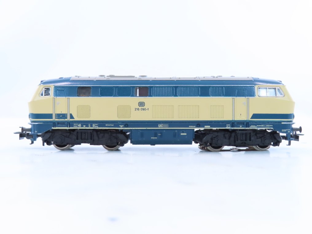 Märklin H0 - 3074 - Diesellokomotiv (1) - BR 216 - DB #1.0