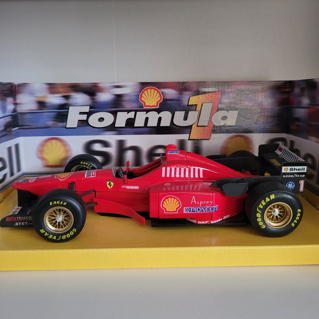 Maisto 1:18 - Model car - Ferrari F1 Michael Schumacher #1.0