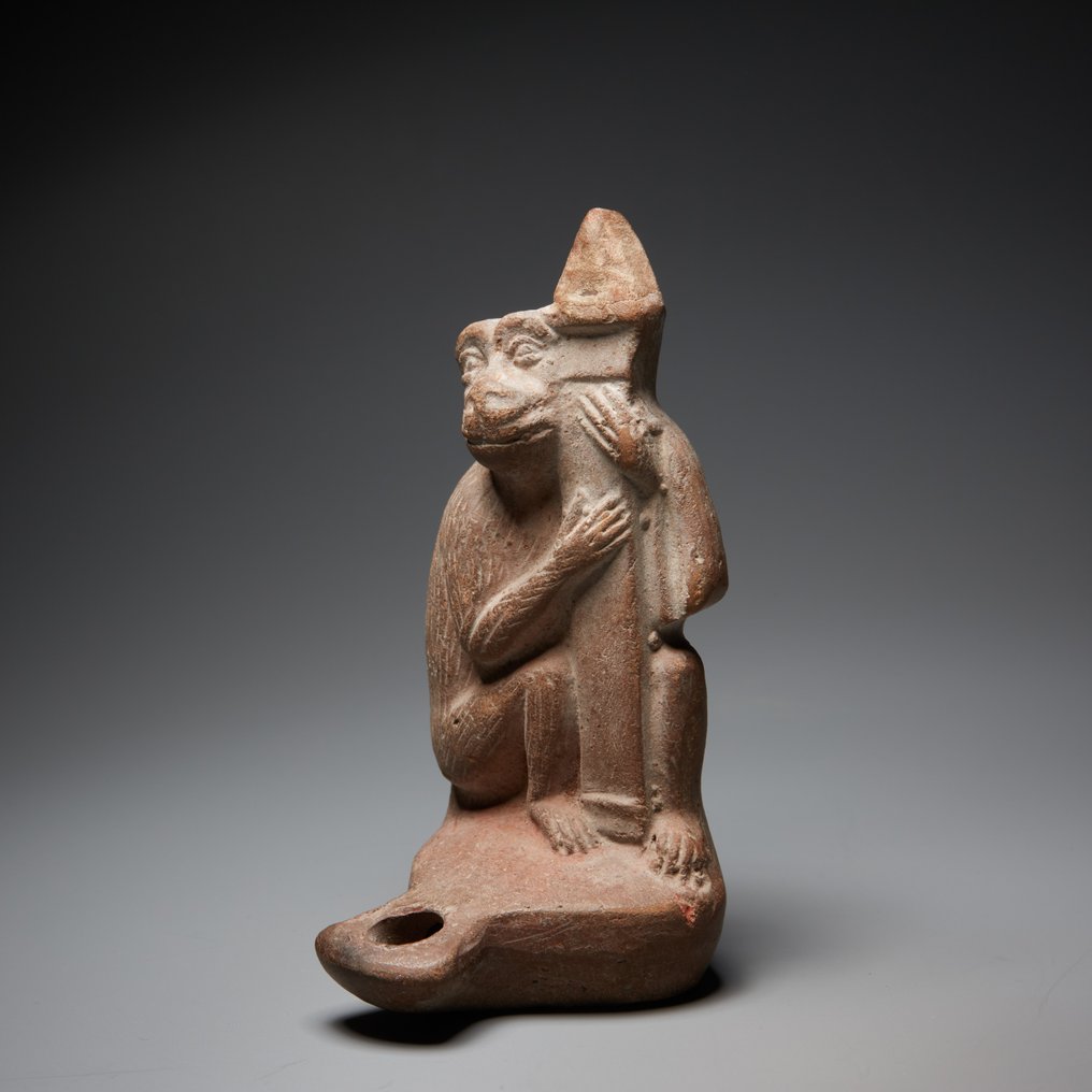 古埃及 Terracotta 油燈與猿。西元前一世紀至西元一世紀。 8.2 公分高。 #2.1