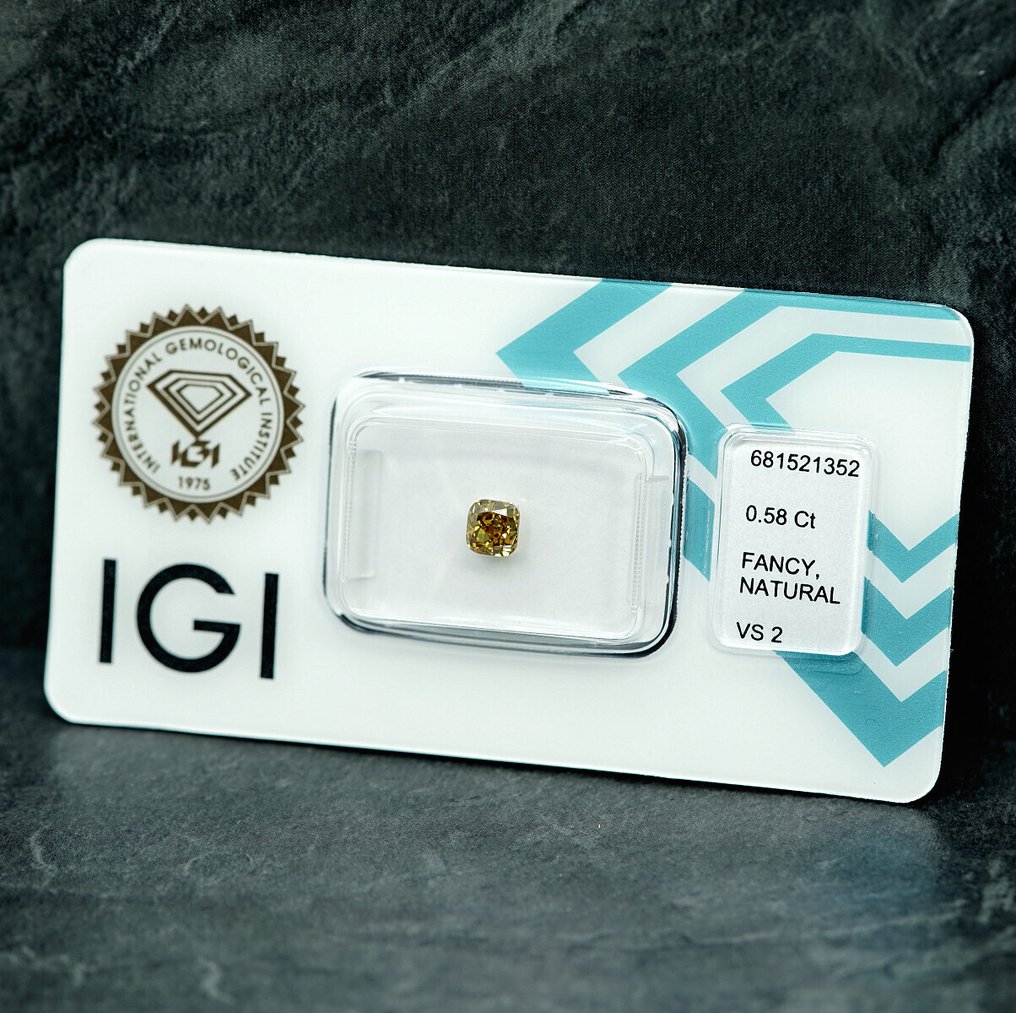 没有保留价 - 1 pcs 钻石  (天然色彩的)  - 0.58 ct - 枕形 - Fancy 黄色 - VS2 轻微内含二级 - 国际宝石研究院（IGI） #4.3