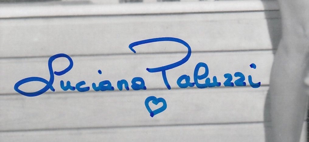 James Bond 007: Thunderball - Signed by Luciana Paluzzi (Fiona Volpe) #4.3