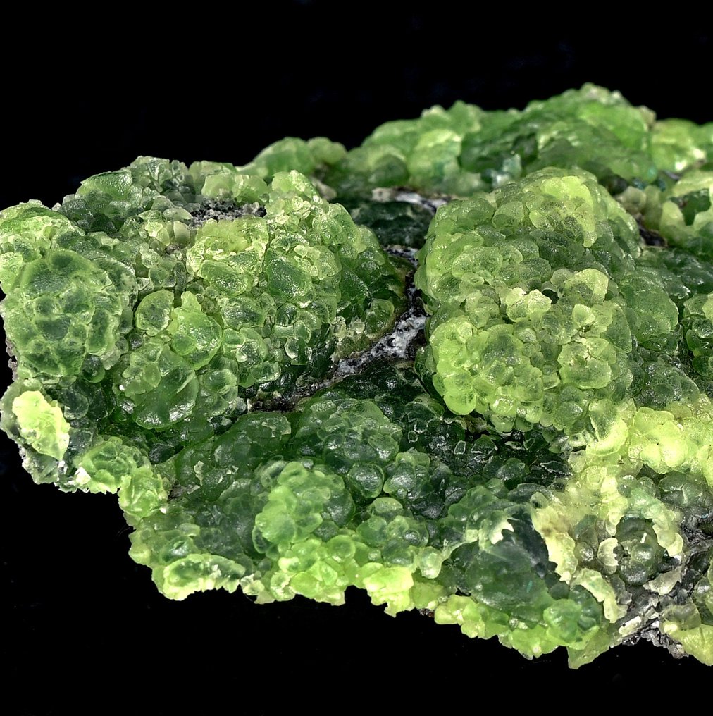Wonderful deep green Smithsonite from Namibia - Height: 7.8 cm - Width: 6.5 cm- 158 g #1.0