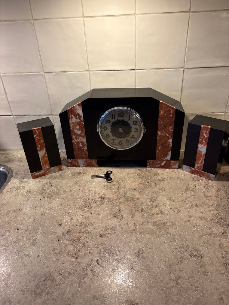 Clock and garniture set  (3) -  Art Deco Marble - 1920-1930 #1.0
