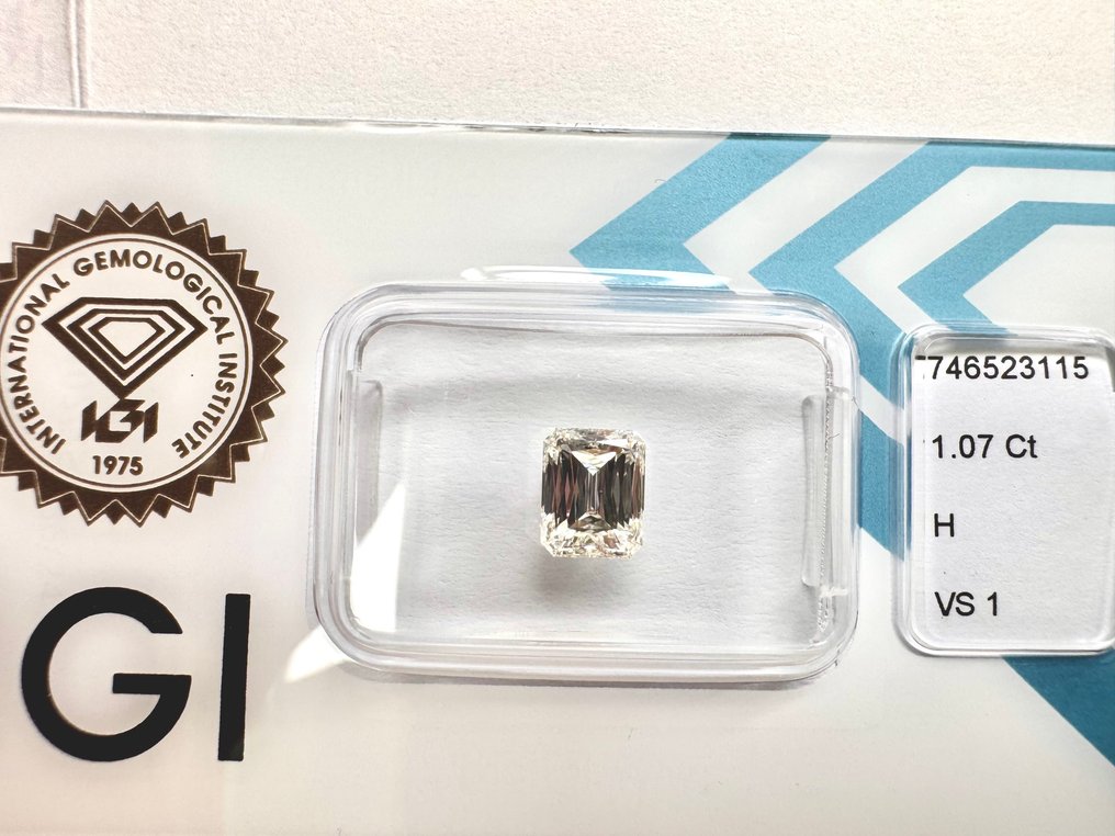 1 pcs Diamant  (Natur)  - 1.07 ct - Smaragd - H - VS1 - International Gemological Institute (IGI) #3.2