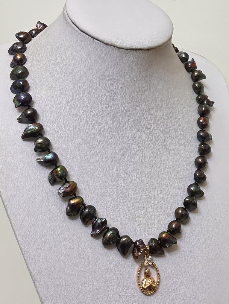 Φυσικές μαργαρίτες Μαύρες Μπαρόκ με Παρθένο Μαρία. Προστασία όλων των αγίων. - Κολιέ με μενταγιόν - Υψηλή ποιότητα. Ασήμι 925. #2.1