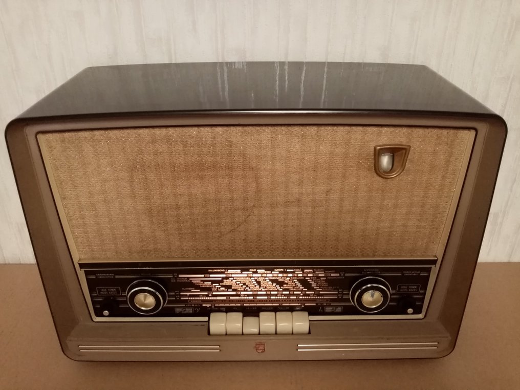 Philips - B4X61A + Bluetooth - Putkiradio #1.0