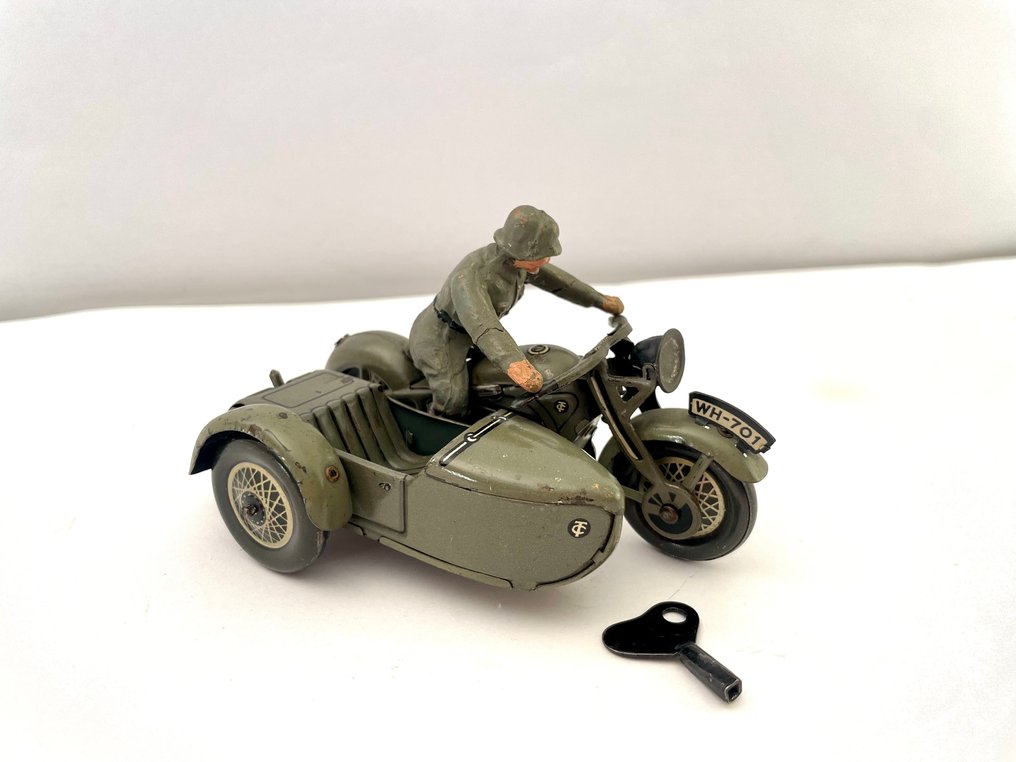 TippCo - Τσίγκινο παιχνίδι - Military Motorcycle with sidecar and driver no. WH-701 - 1930-1940 - Γερμανία #1.0