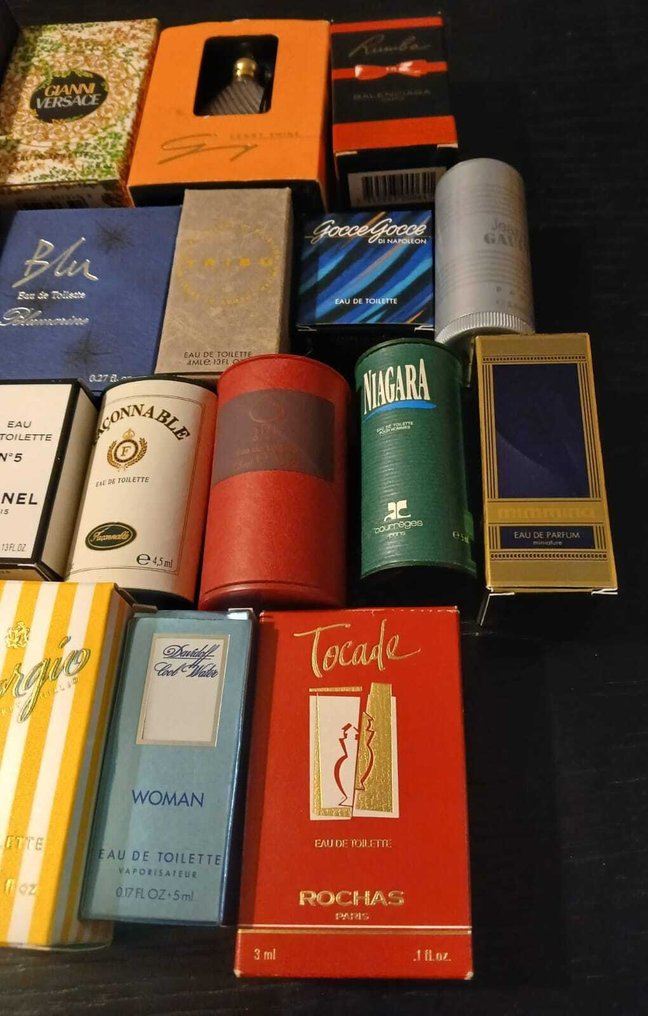 Coleção temática - Perfumes - Chanel, Gianni Versace #4.3