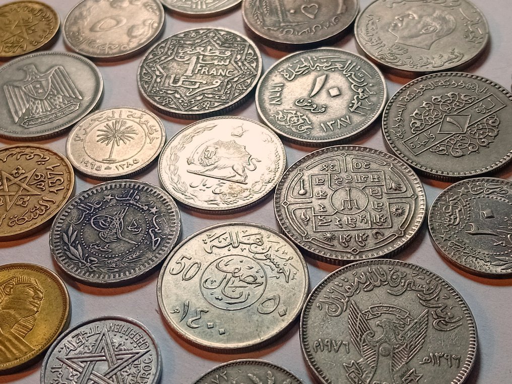 Αραβικές χώρες. Plusieurs des Pays Árabes. Plusieurs des valeurs différents Lot de plusieurs dates différents.  (χωρίς τιμή ασφαλείας) #1.0