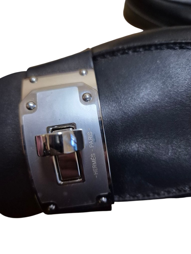 Hermès - Loafers - Size: EU 37 #4.3