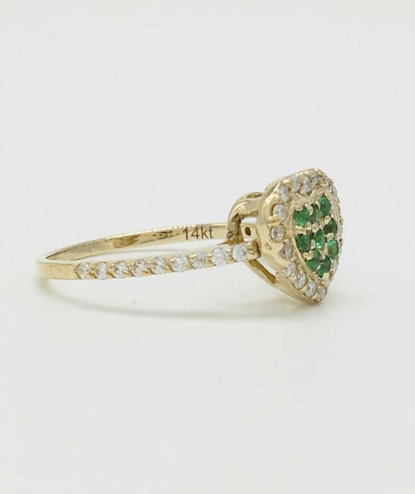 Ei pohjahintaa - Sormus - 14 kt. Keltakulta Smaragdi - Timantti #4.3