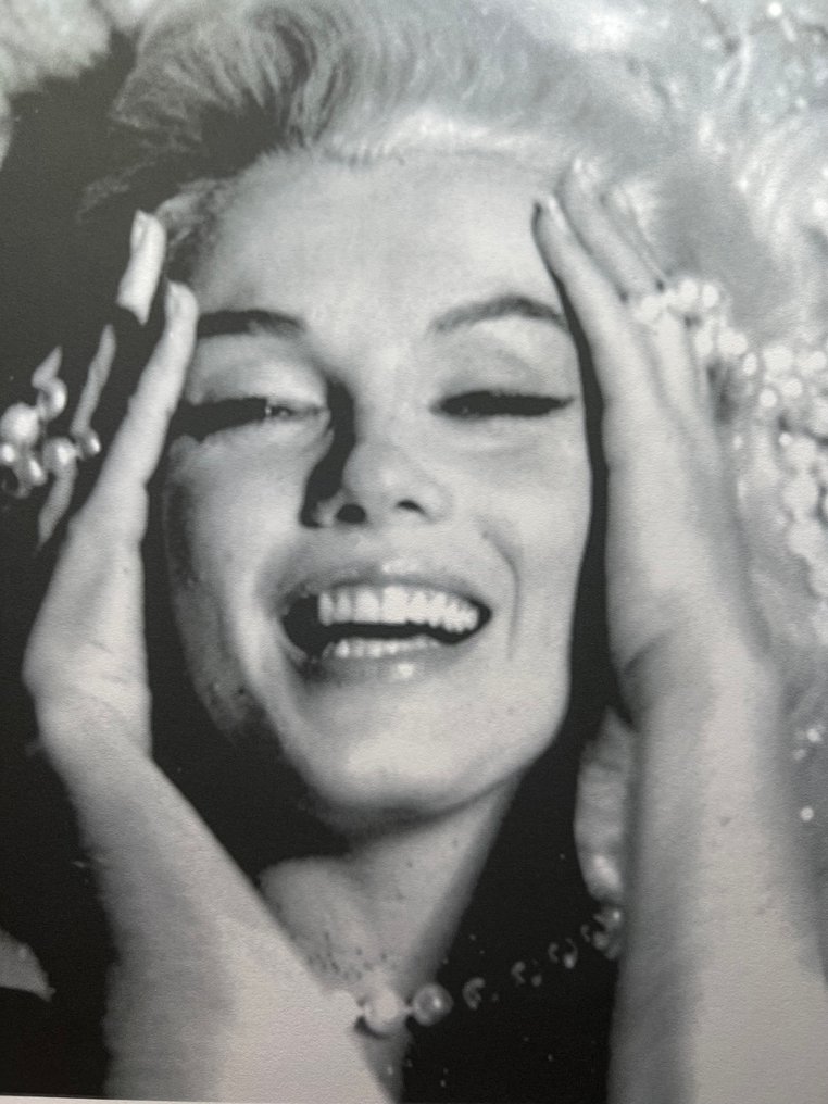 Bert Stern (1929–2013) - Famous Marilyn Monroe Laughing in Pearls #3.2
