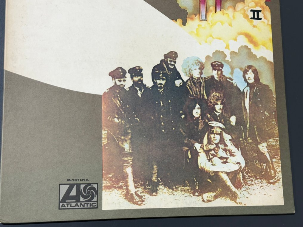 Led Zeppelin - Led Zeppelin II (Poster included!) - LP - Edición japonesa - 1976 #2.1