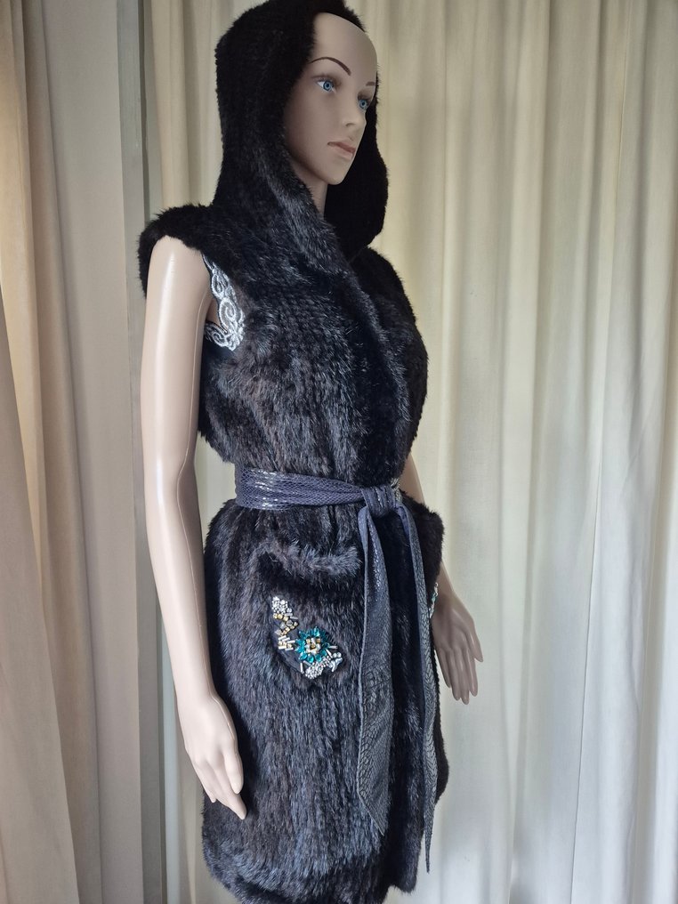 Artisan Furrier - 皮毛大衣 #2.1