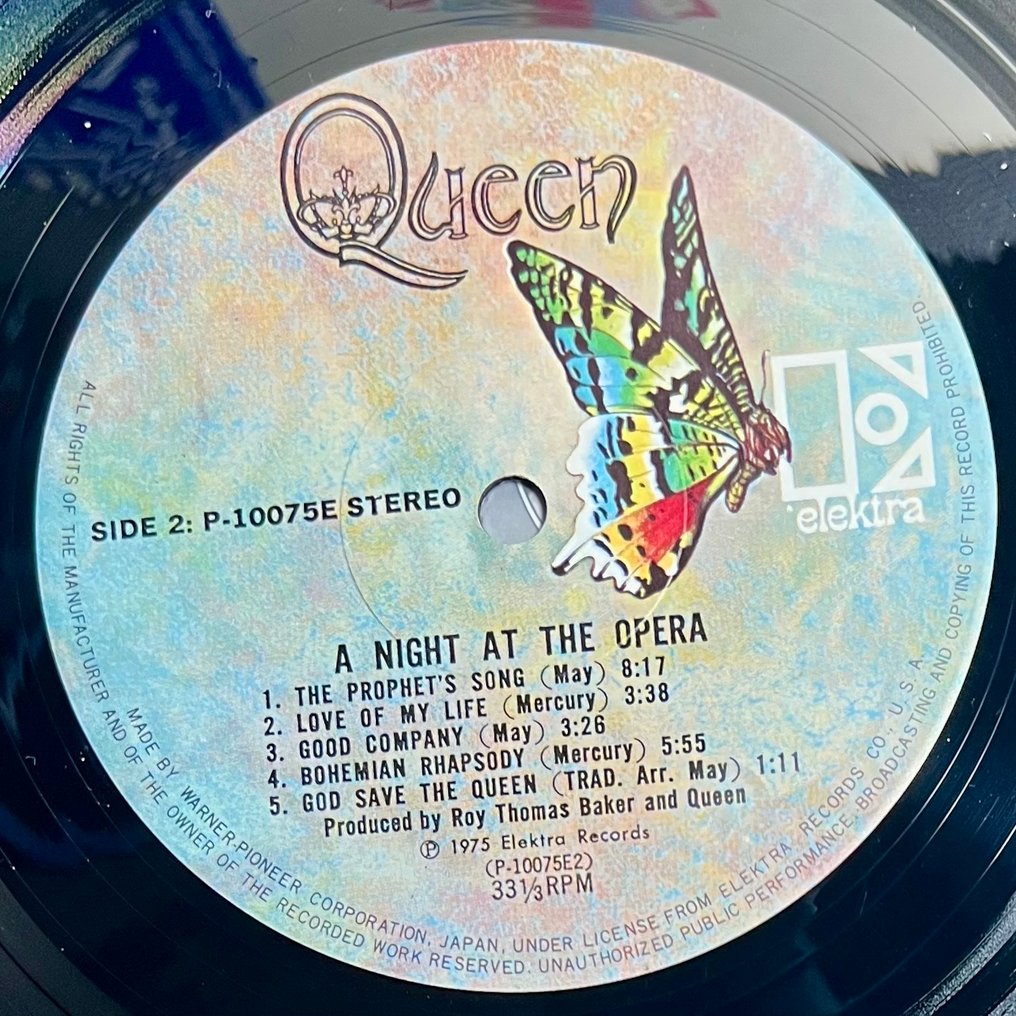 Queen - A Night At The Opera - 1st. Japan Press - One of rock's greatest artistic statements ! - LP Album (stand-alone item) - Stereo, Japanese pressing, 1st Pressing - 1975 #4.3