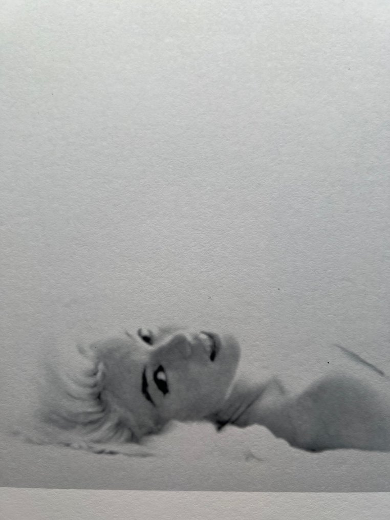 Bert Stern (1929–2013) - Famous Marilyn Monroe "Tornado" on the bed #4.3