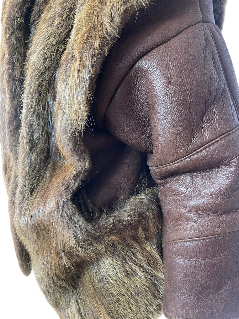 Artisan Furrier - Fur coat #3.2