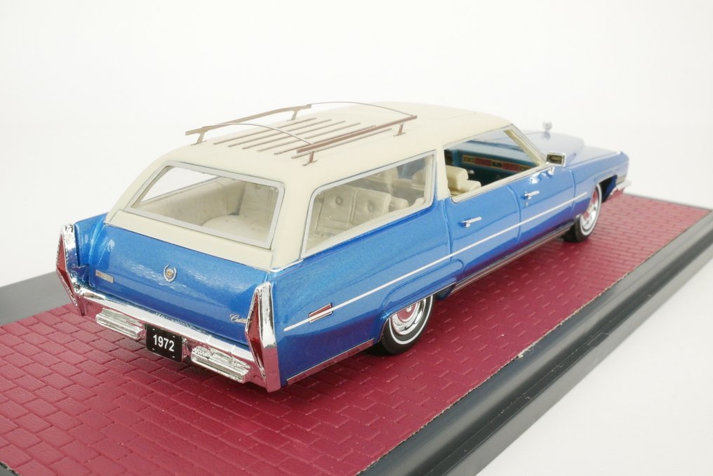 Matrix 1:43 - Modellino di auto - Cadillac DeVille ASC station wagon - 1972 - 1 su 100 pezzi #4.3