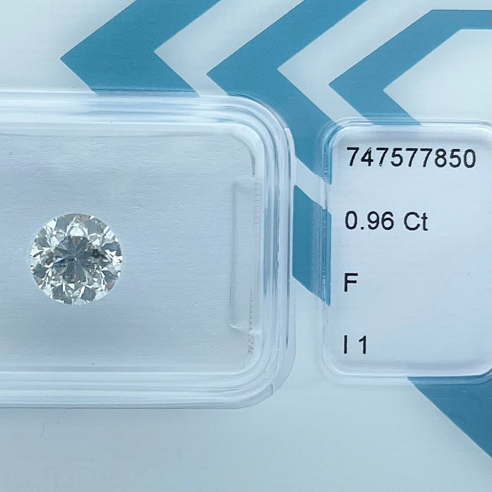 Nincs minimálár - 1 pcs Gyémánt  (Természetes)  - 0.96 ct - Kerek - F - I1 - Nemzetközi Gemmológiai Intézet (IGI) #3.2