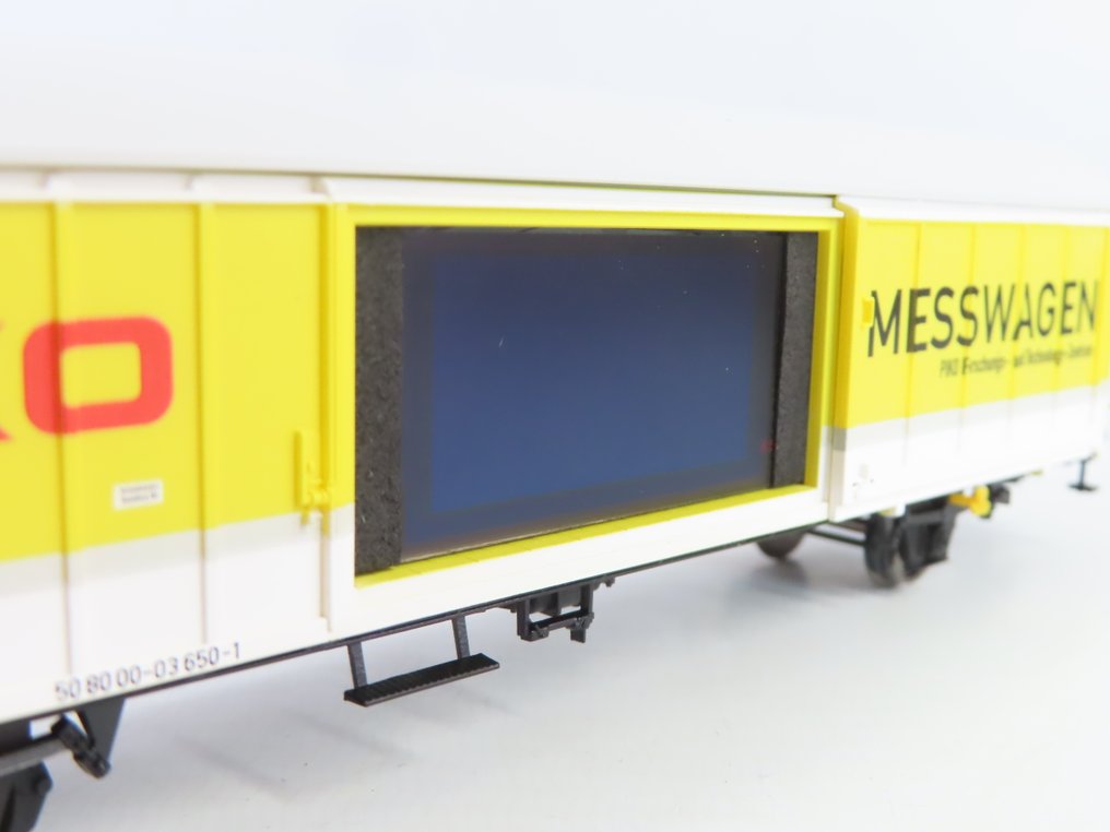 Piko H0 - 55050 - Vagón de tren de mercancías a escala (1) - Vagón de medición con pantalla digital, USB y WLAN. - DB #1.0