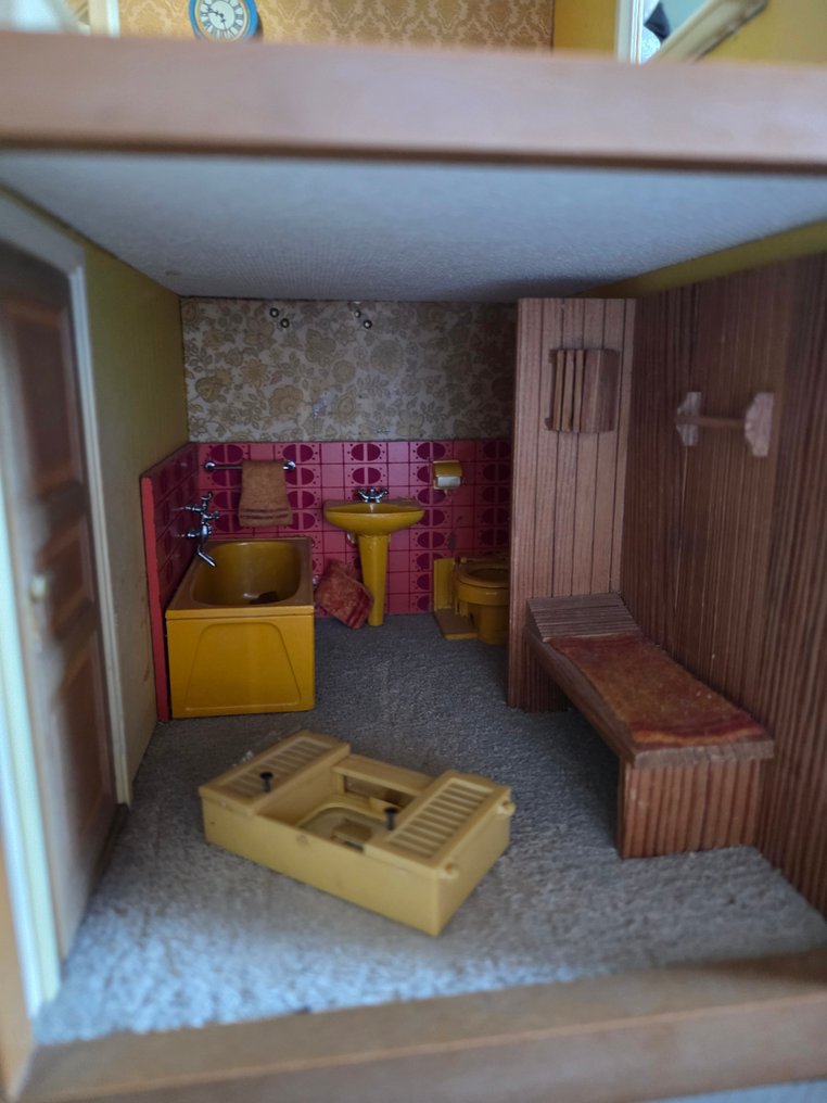 lundby  - Dockskåp - 1960-1970 #2.1