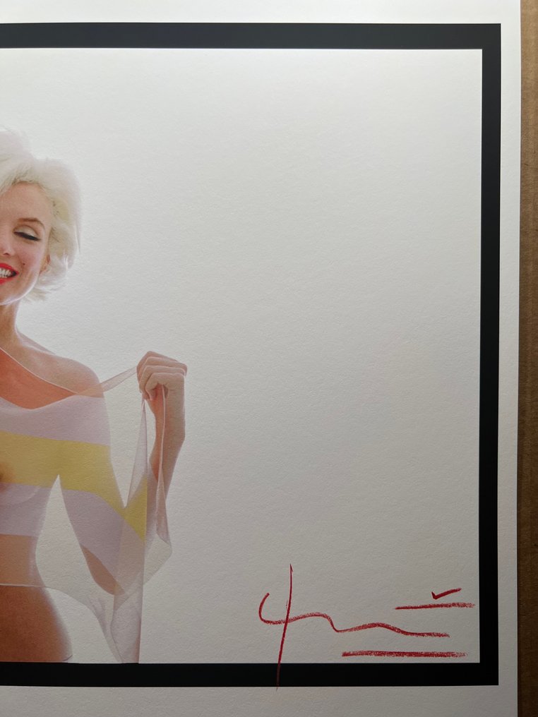 Bert Stern (1929–2013) - Famous Marilyn Monroe falling out of the frame #2.1