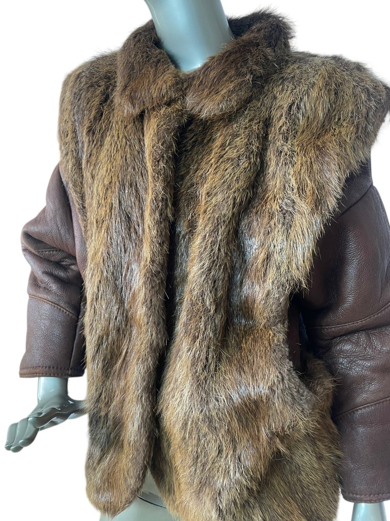 Artisan Furrier - Fur coat #2.1