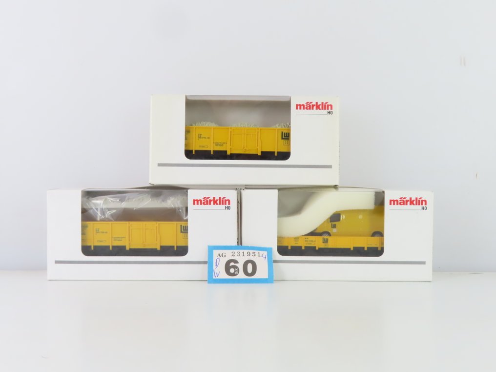 Märklin H0 - 00754-01/05/13 - Train set (3) - 3-piece goods wagon set 'Leonard Weiss' including two-axle open wagons with cargo. - DB #1.0
