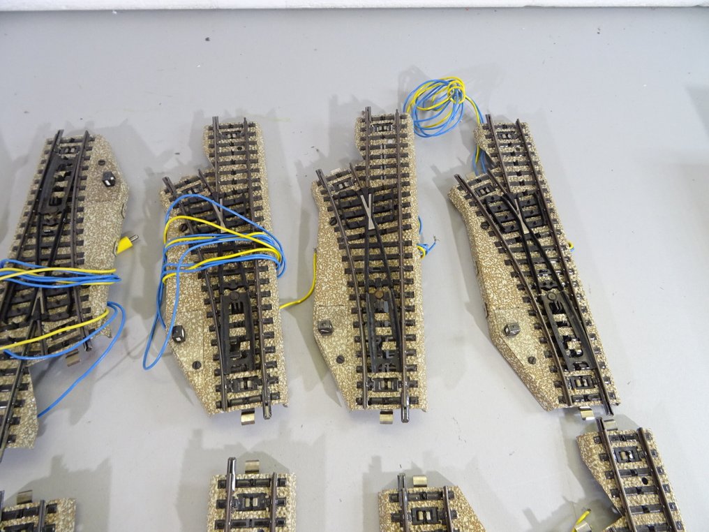 Märklin H0 - Junasarja (10) - 10 kääntöpistettä M raiteella #4.3