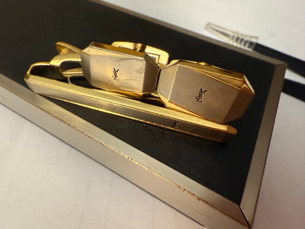 Yves Saint Laurent - 鍍金, 金屬 - 袖口扣 #1.0